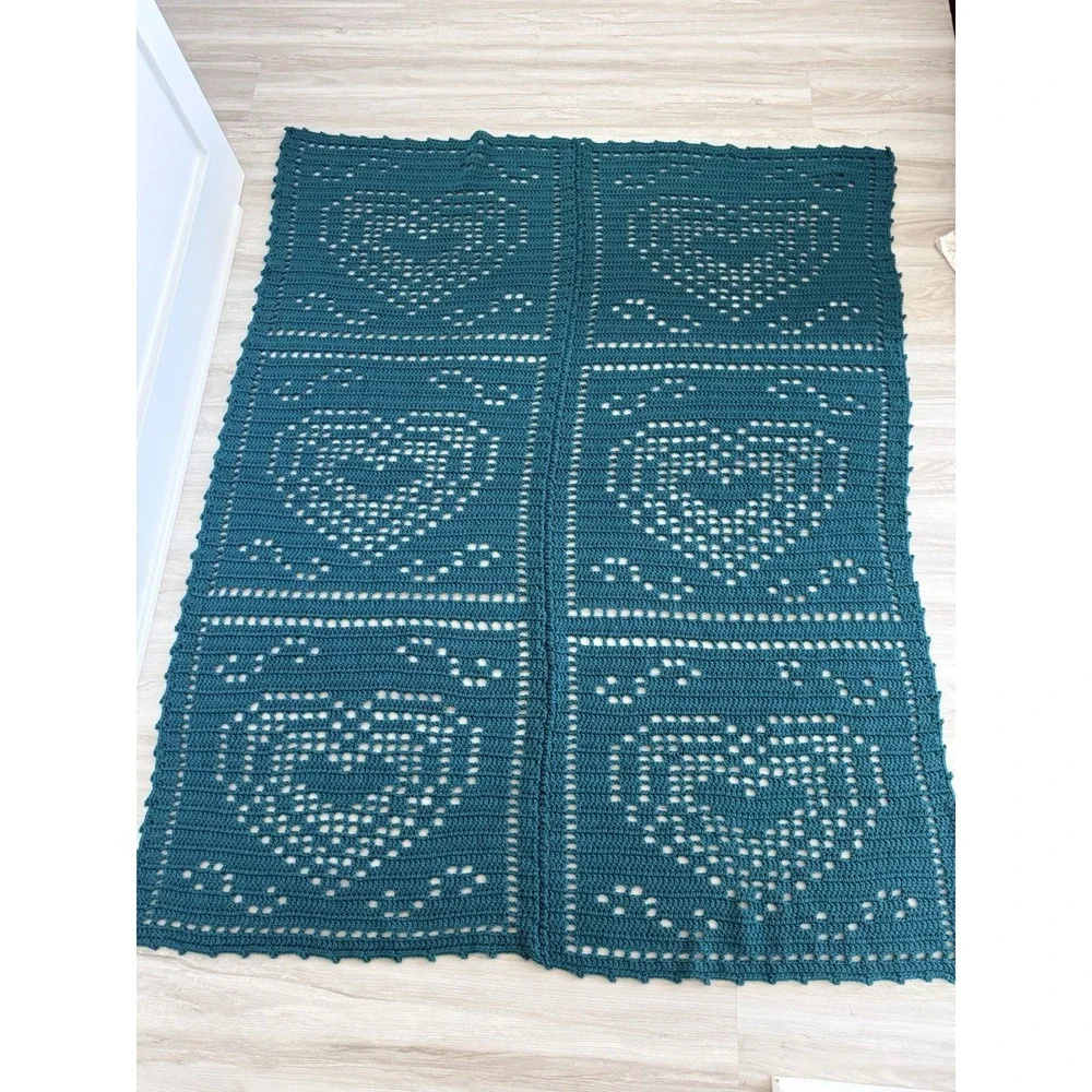 Hand-Knitted Blanket with Heart Patterns 52